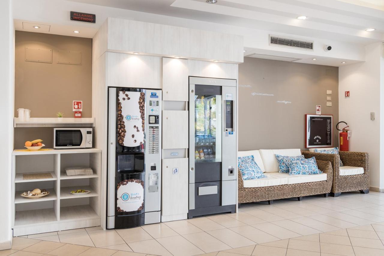 Hotel Amalfi - Smart Hotel 里乔内 外观 照片