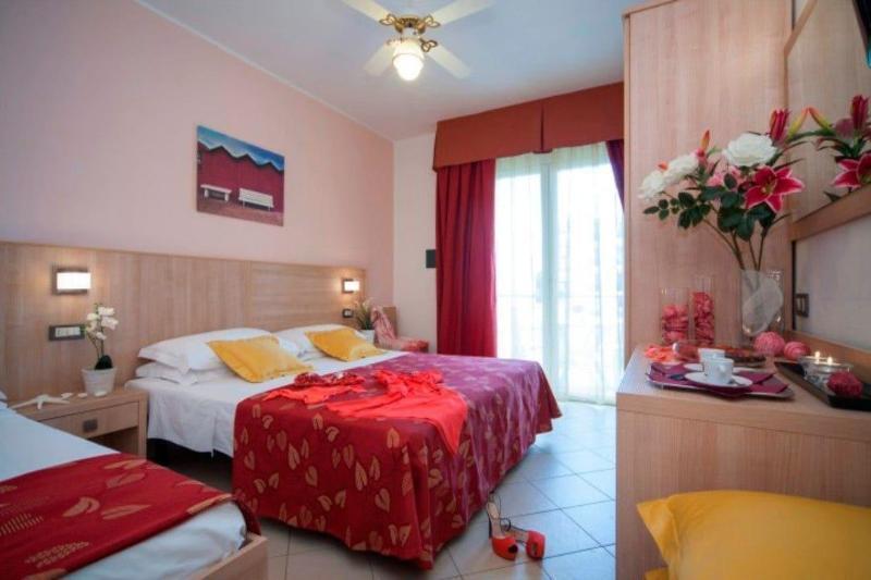 Hotel Amalfi - Smart Hotel 里乔内 外观 照片