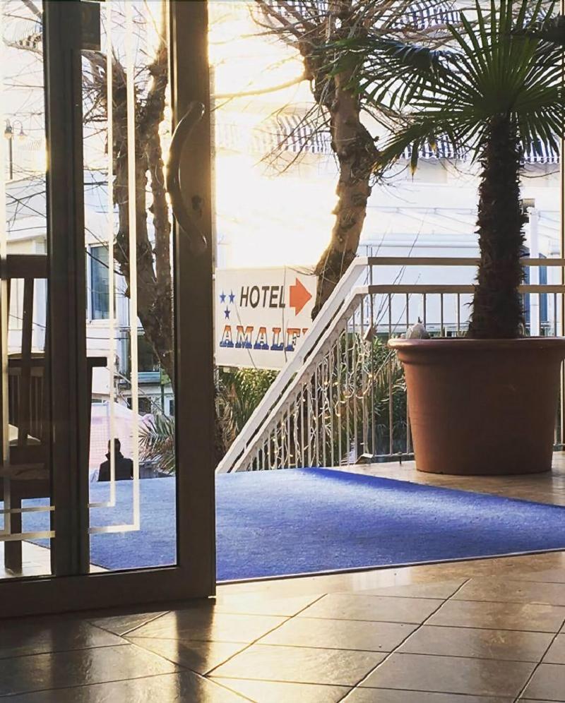 Hotel Amalfi - Smart Hotel 里乔内 外观 照片